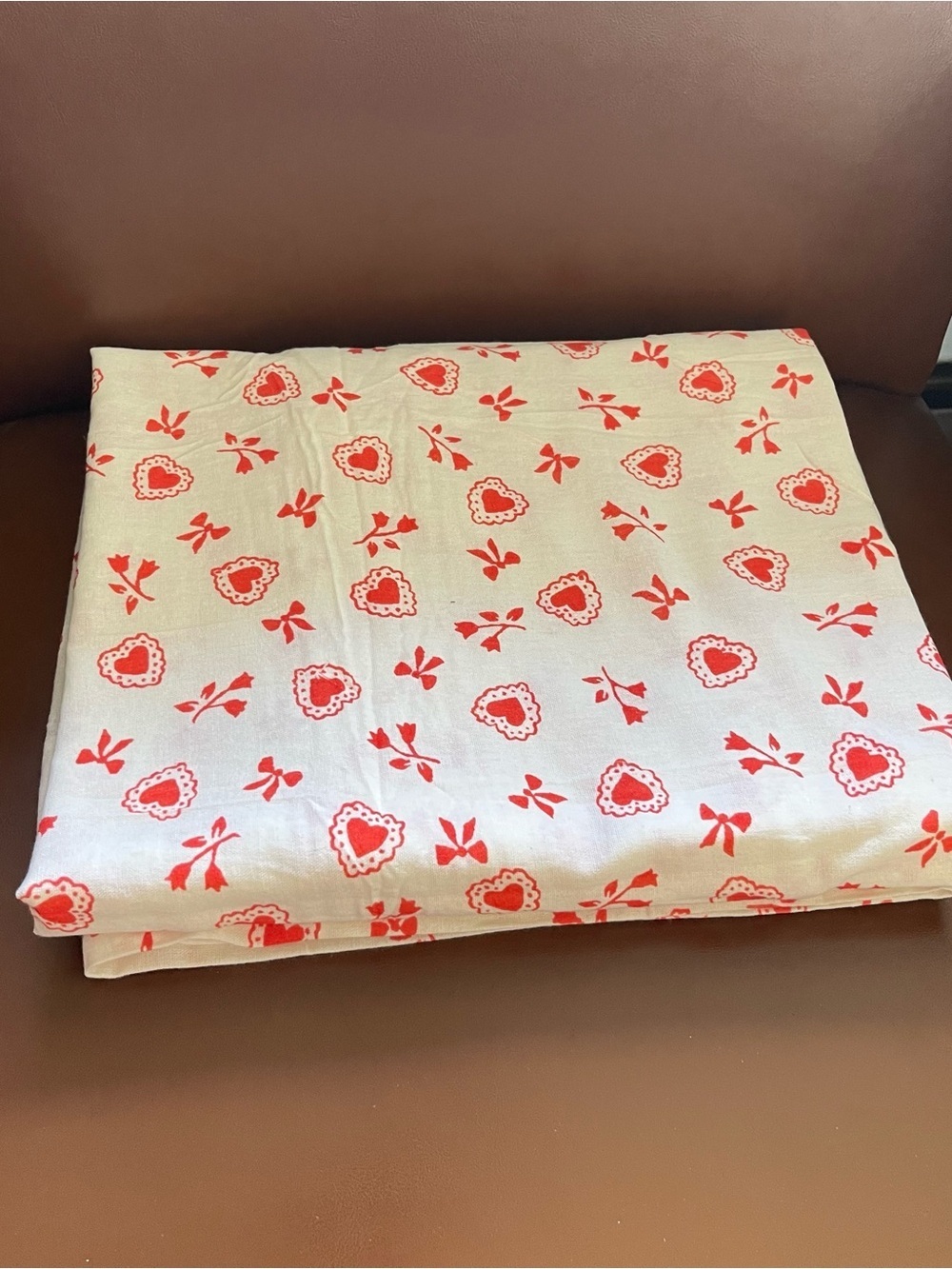Romancecore Urban Outfitters Red and White Hearts Shower Curtain NWOT Cotton
